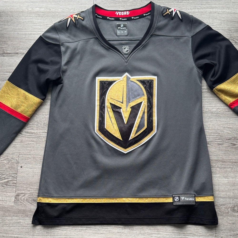 Fanatics NHL Las Vegas Knights Youth XL Hockey Jersey - Gray, Gold, and Black